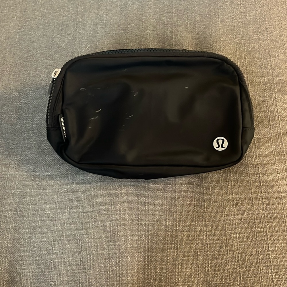 Black Lululemon Belt Bag